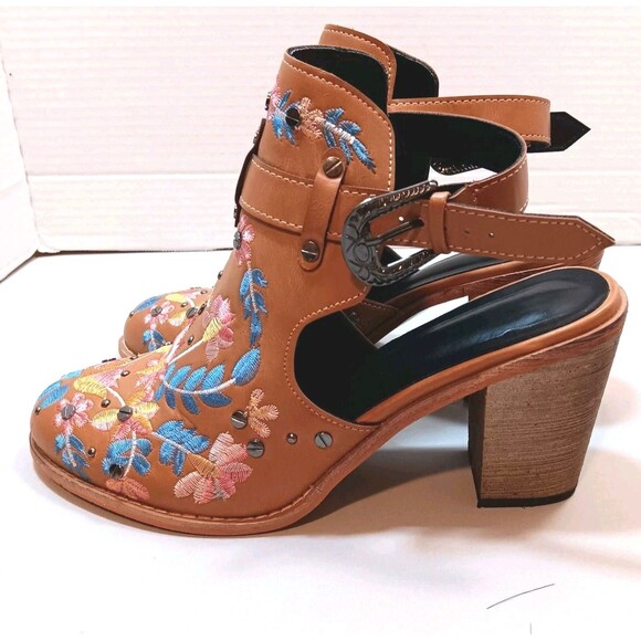 Floral Embroidered Western Cut-Out Ankle Booties Size 10 Block Heel Faux Leather - Picture 6 of 9